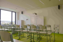 Rakouské_gymnázium-třída1-náhled