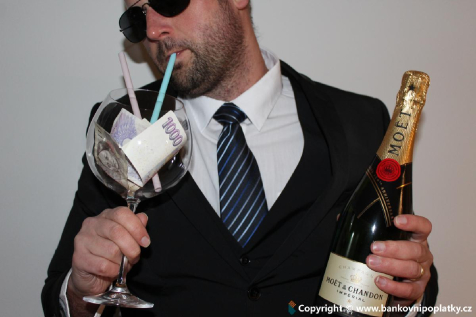 drink s pěnězi drink s pěnězi